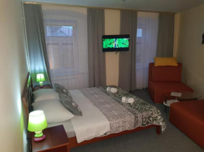 Отель ELG Rooms  Постойна
